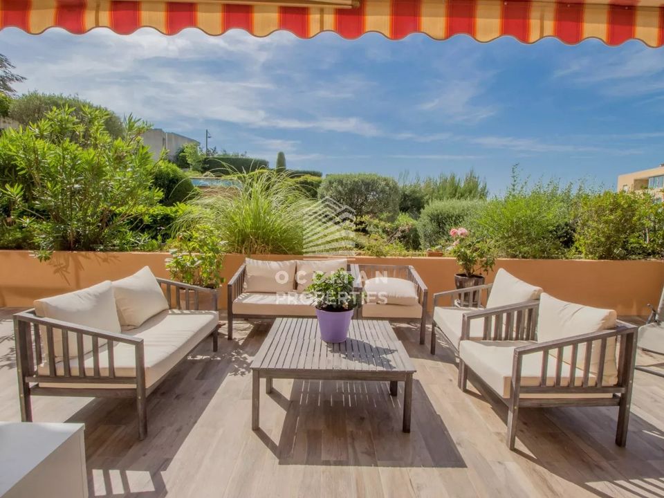 Lejlighed i Le Cannet, Alpes-Maritimes - foto 1