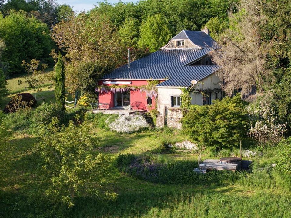 Masia a La Salvetat-Peyralès, Aveyron - foto 1