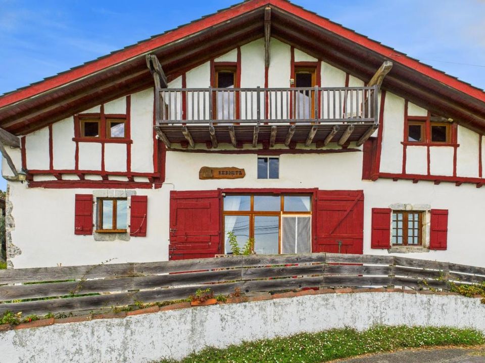 Gård i Hasparren, Pyrenees-Atlantiques - bilde 1