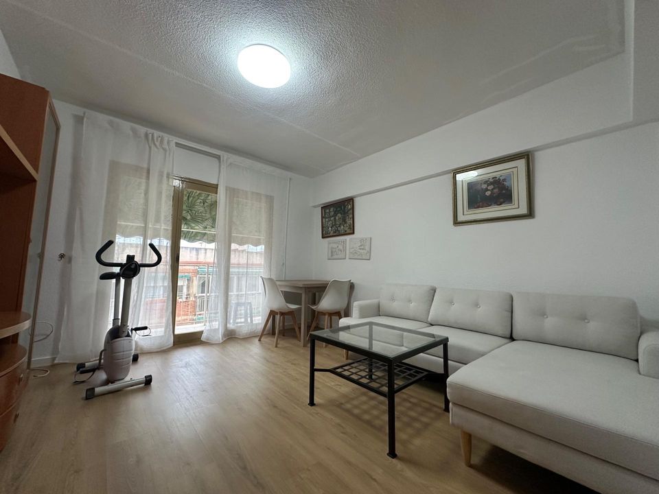 Lejlighed i Alicante, Alicante - foto 1