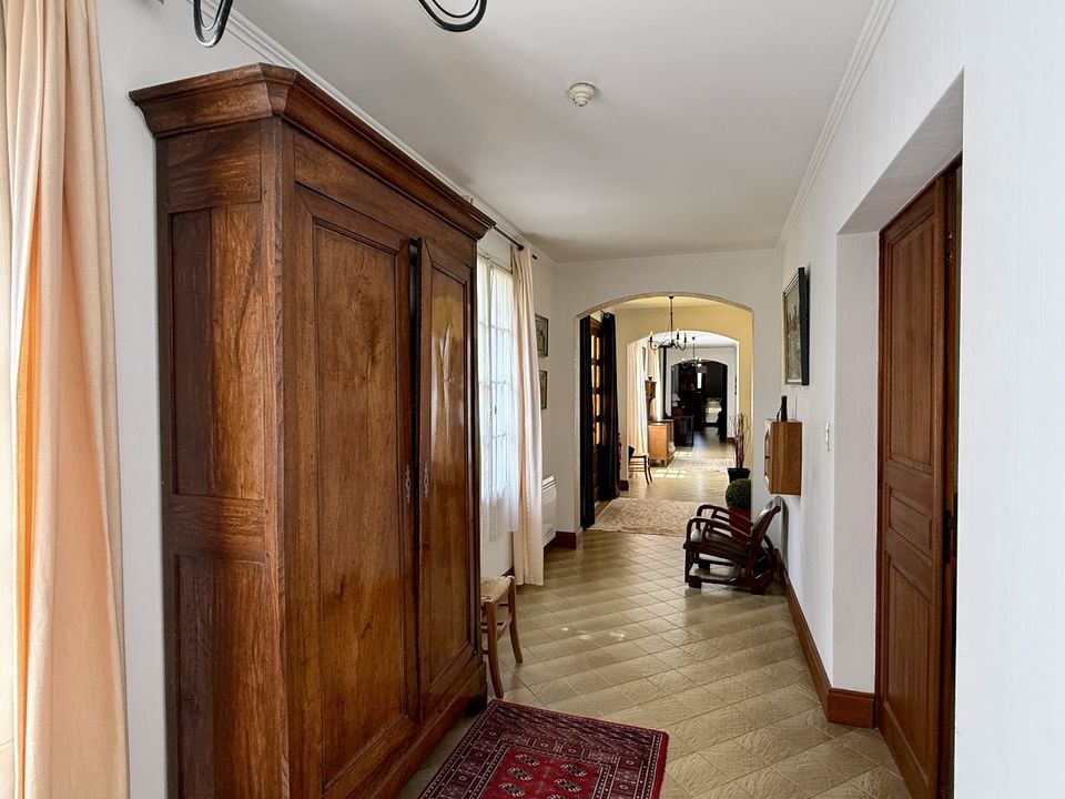 Landsbyhus i La Romieu, Gers - bilde 4