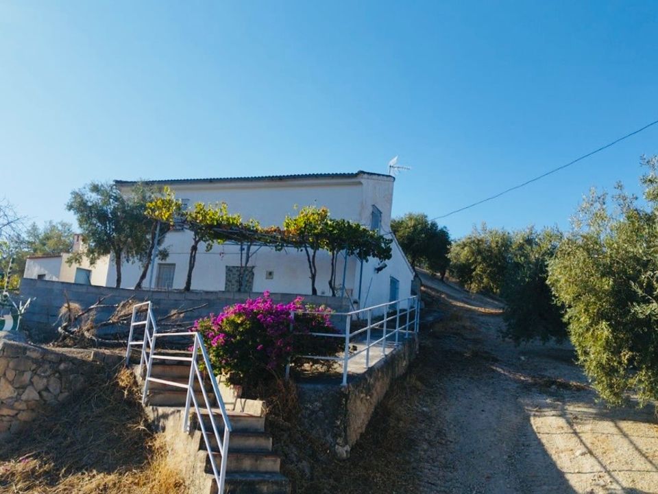 Landejendom i Iznajar, Cordoba - foto 1