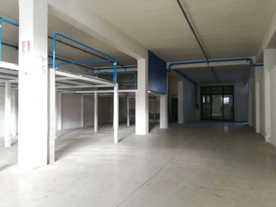 Erhvervsejendom i Ponsacco, Pisa - foto 3