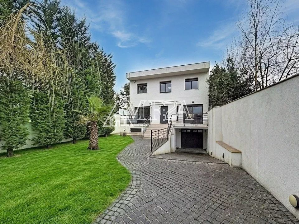 Villa in Massy, Essonne - foto 1