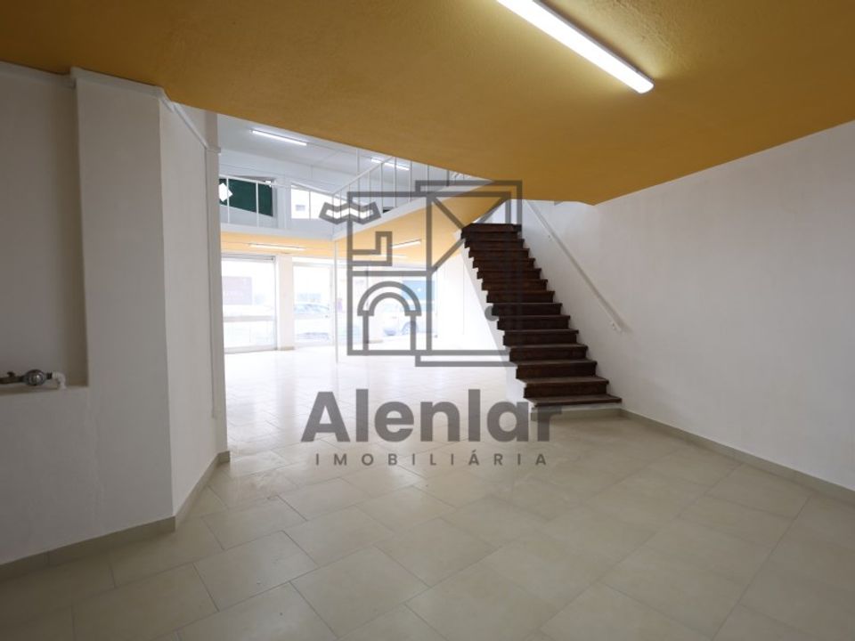 Erhvervsejendom i Alenquer, Lisbon - foto 5