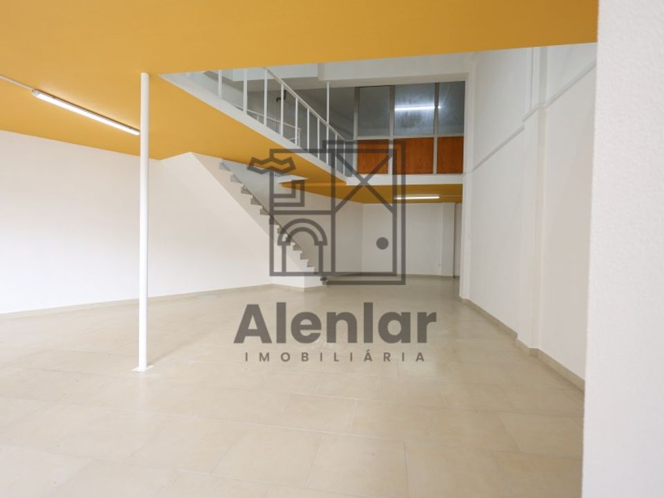 Erhvervsejendom i Alenquer, Lisbon - foto 1