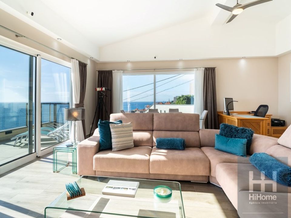 Villa i Caniço, Madeira - bilde 1