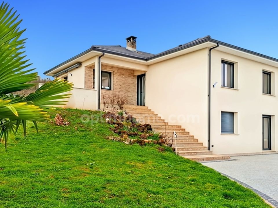 Villa in Creuzier-le-Neuf, Allier - foto 1