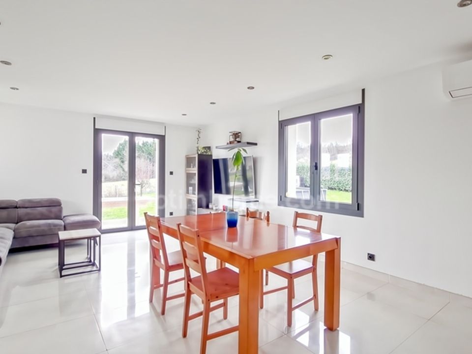 Villa in Creuzier-le-Neuf, Allier - foto 5