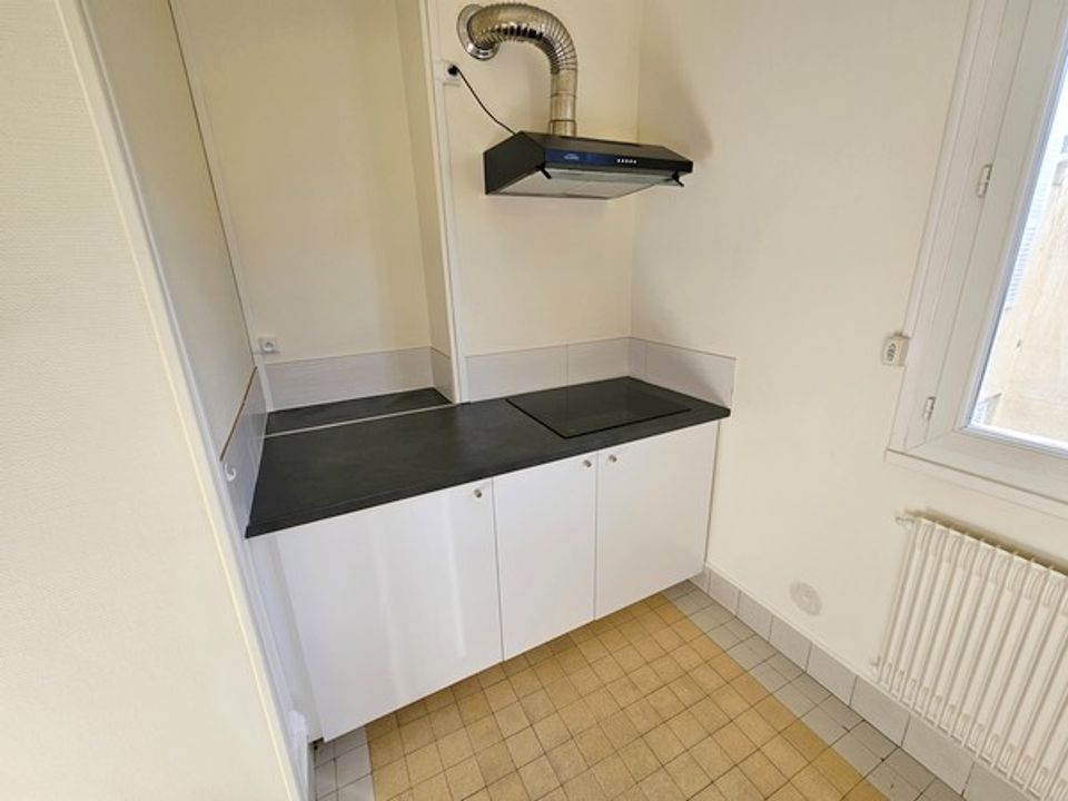 Apartment in Clermont-Ferrand, Puy-de-Dome - photo 2