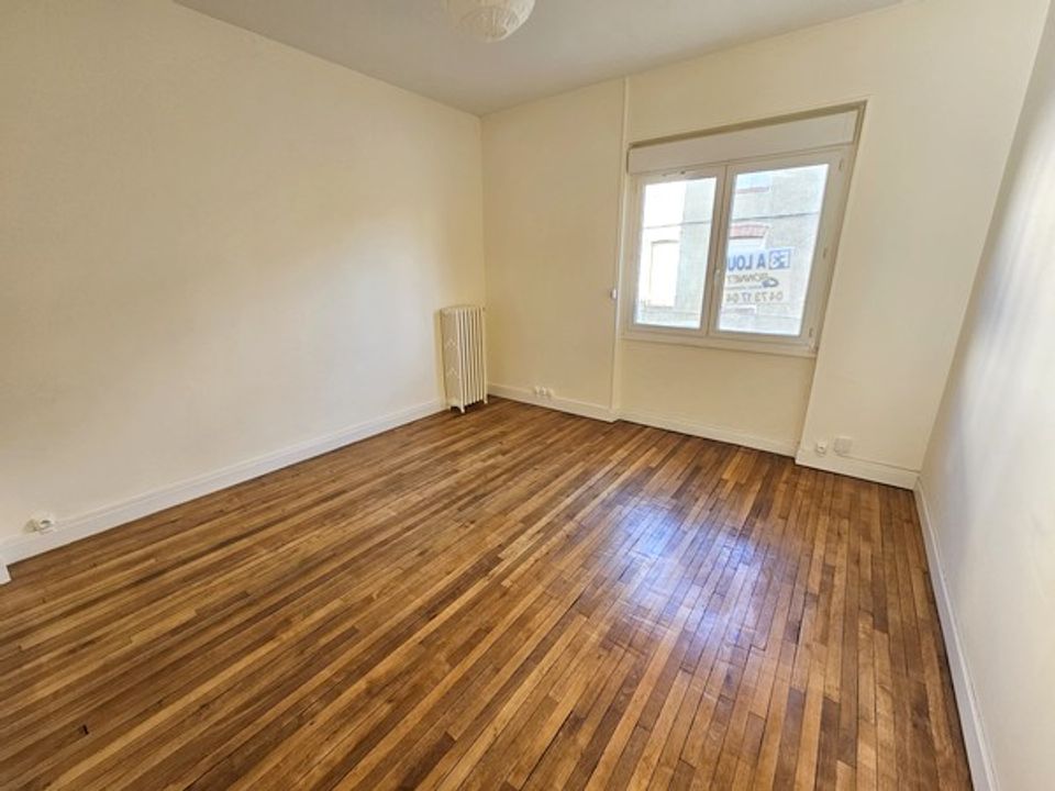 Apartment in Clermont-Ferrand, Puy-de-Dome - photo 4