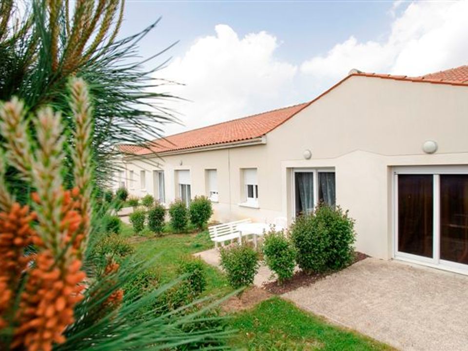 Lejlighed i Tonnay-Charente, Charente-Maritime - foto 1
