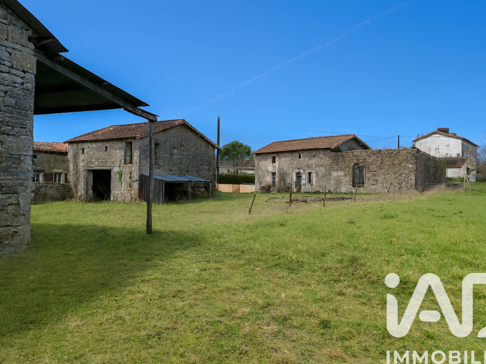 Landejendom i La Magdeleine, Charente - foto 2