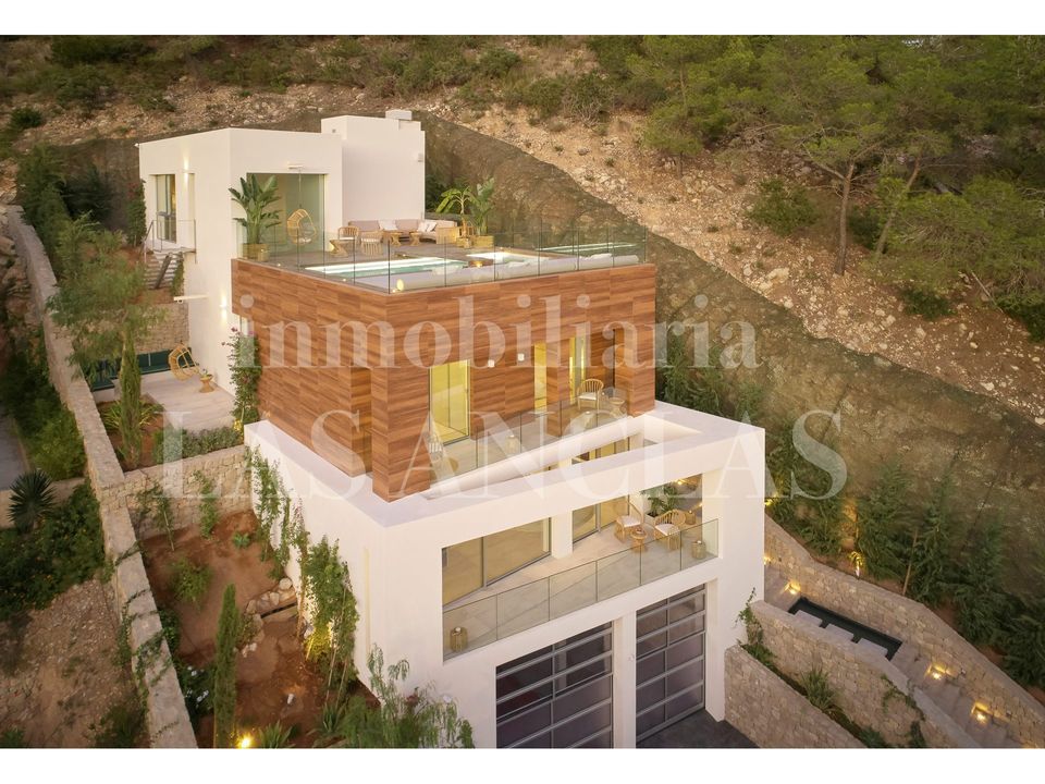 Villa i Santa Eulalia Del Rio, Ibiza - foto 1