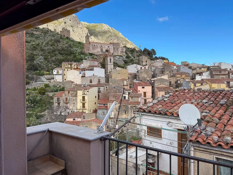 Villa i Isnello, Palermo - bilde 1