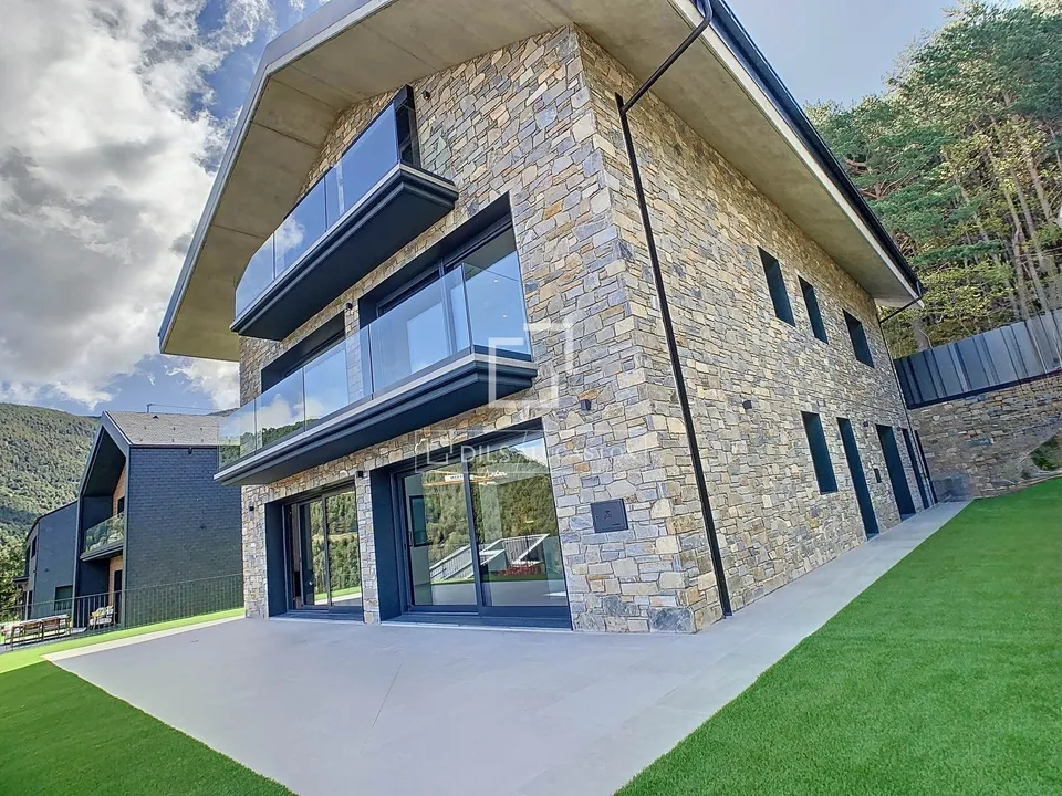 Villa i La Massana, Andorra - foto 1