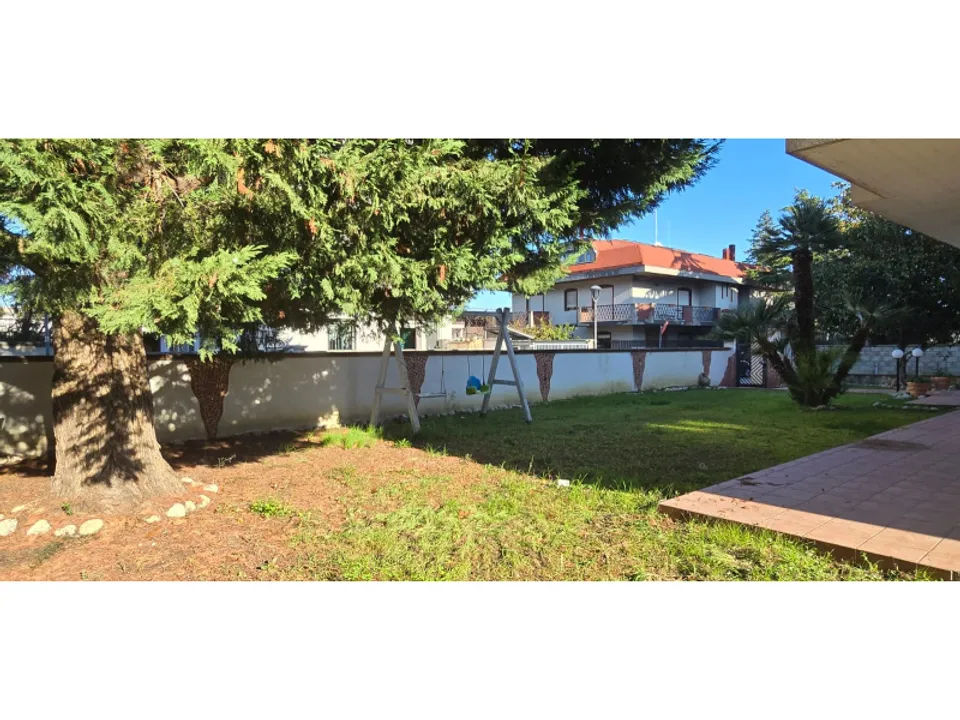 Villa - Montesilvano Marina, Pescara - photo 3