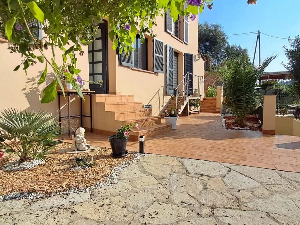 Lejlighed i Menton, Alpes-Maritimes - foto 1