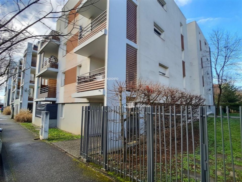 Lejlighed i Vaulx-en-Velin, Rhone - foto 1