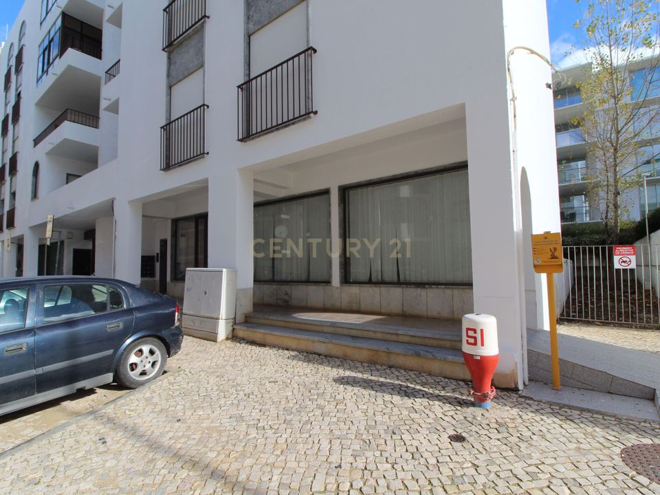 Erhvervsejendom i Armacao de Pera, Faro - foto 1