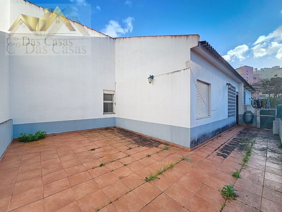 Rekkehus i Carnaxide, Lisbon - bilde 1