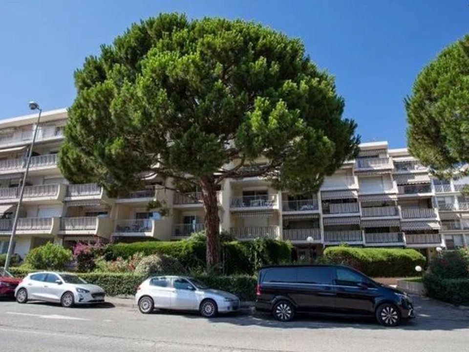 Leilighet i Saint-Laurent-du-Var, Alpes-Maritimes - bilde 1