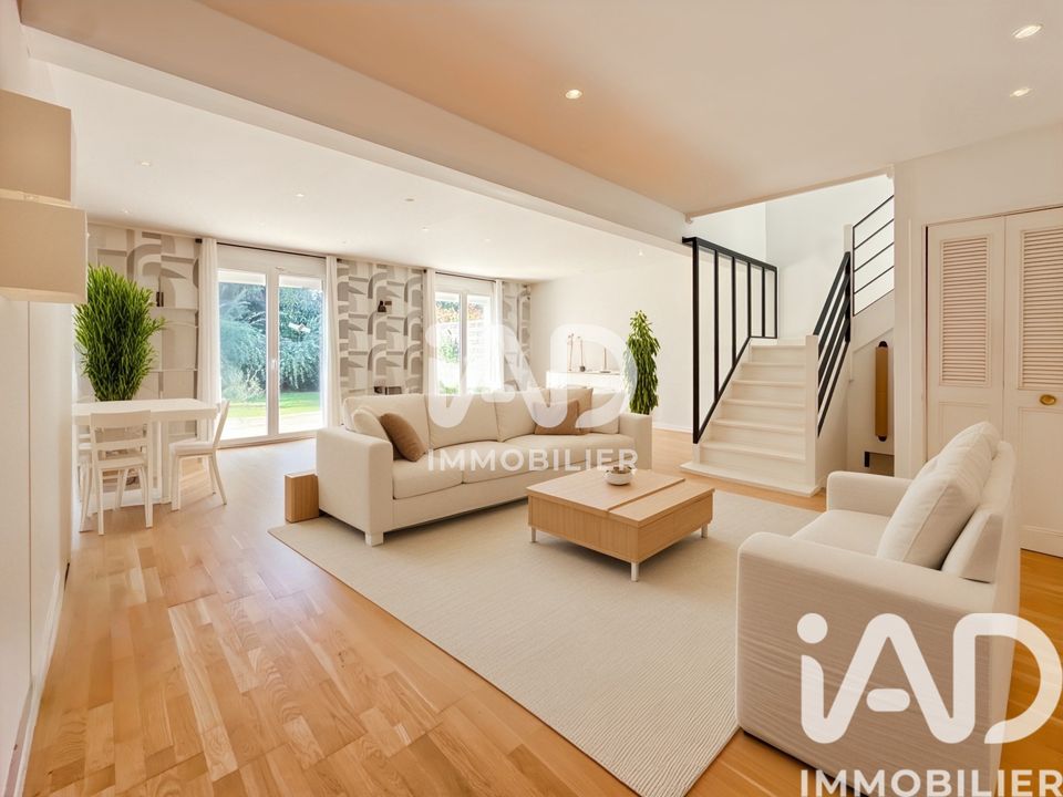 Villa i Lésigny, Seine-et-Marne - foto 1