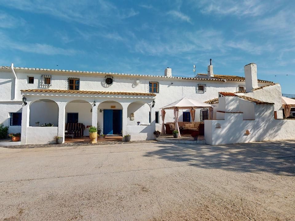 Erhvervsejendom i Caniles, Granada - foto 4