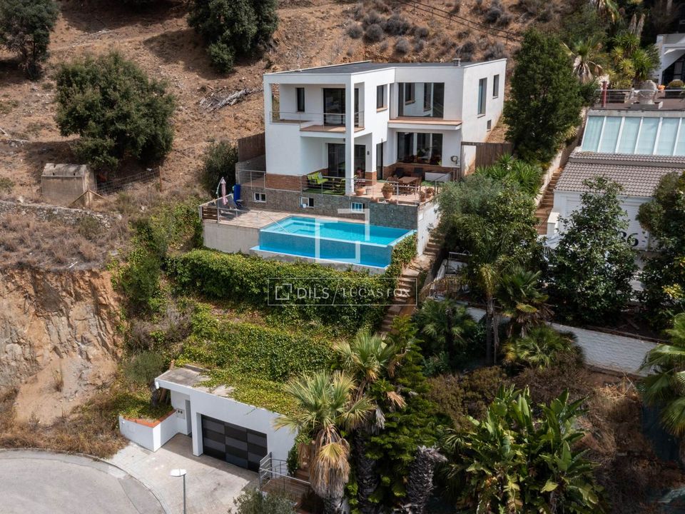 Villa i Alella, Barcelona - foto 1