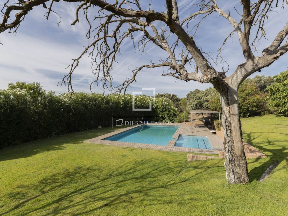 Helårsgrund i Boadilla Del Monte, Madrid - foto 4