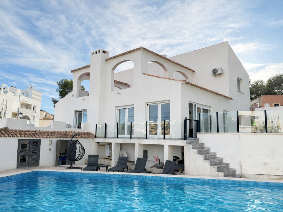 Villa i Villamartin, Alicante - foto 1