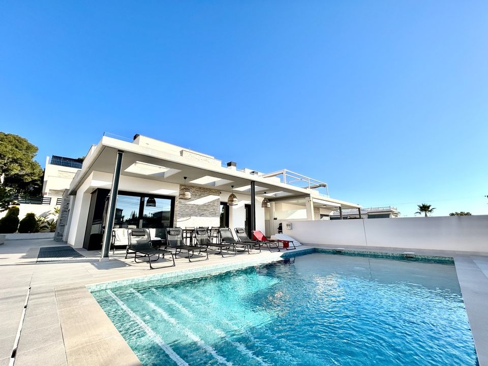 Villa i Los Balcones, Alicante - foto 1