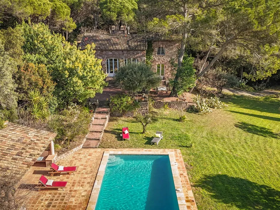 Villa i Saint-Raphael, Var - bilde 1