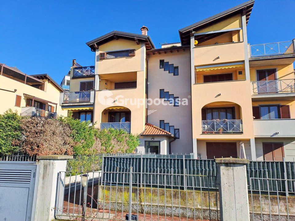 Apartamento en Corbetta, Milan - foto 1