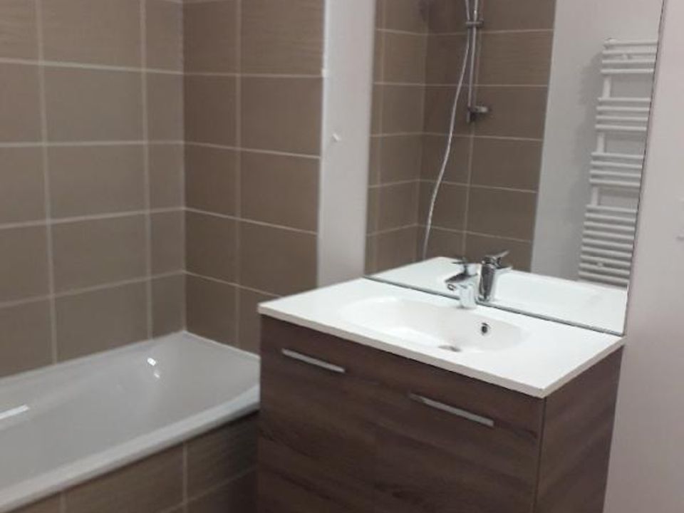 Apartament a Saint-Etienne, Loire - foto 2