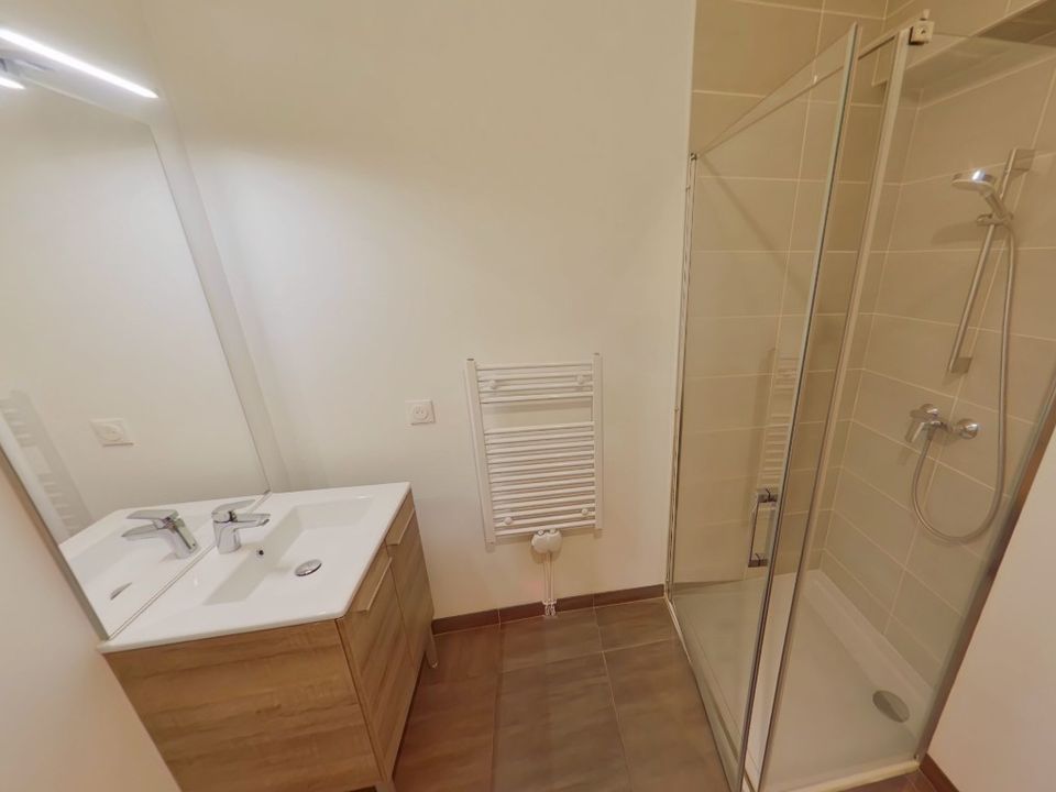 Apartment in Amiens, Somme - photo 2
