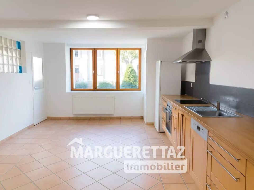 Villa i Gaillard, Haute-Savoie - foto 1