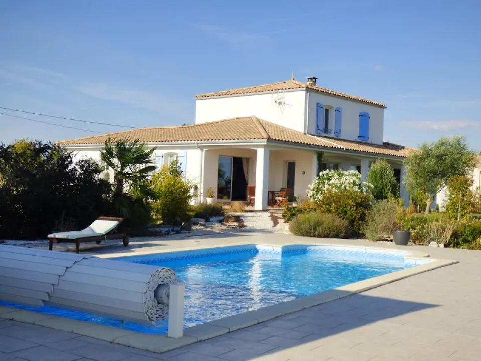 Villa i Saint-Fort-sur-Gironde, Charente-Maritime - foto 1