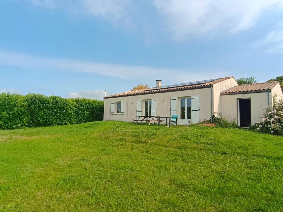 Villa en Saint-Ciers-Du-Taillon, Charente-Maritime - foto 1