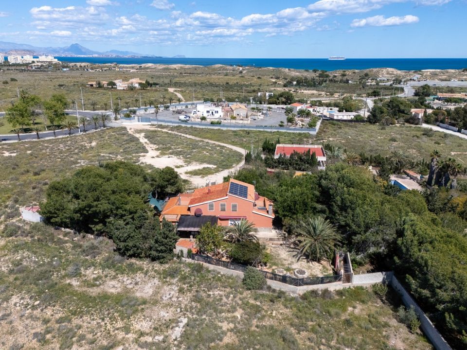 Villa a El Altet, Alicante - foto 2