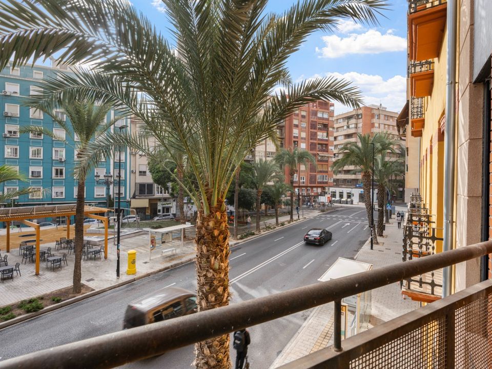 Lejlighed i Alicante, Alicante - foto 1