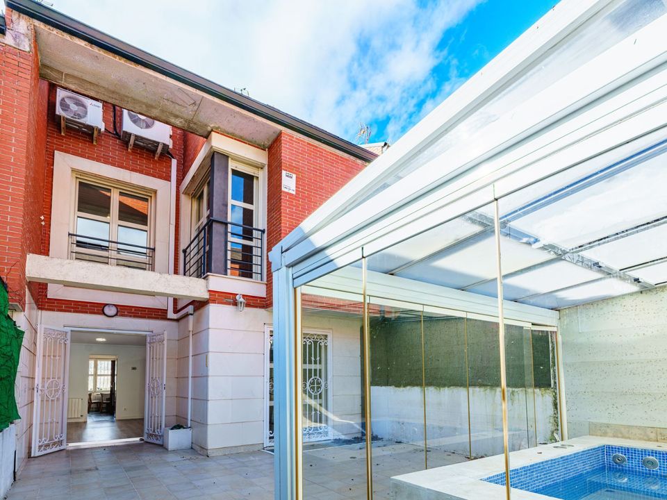 Villa i Paracuellos De Jarama, Madrid - foto 1