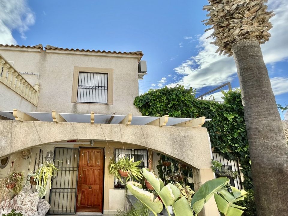 Villa i Punta Prima, Alicante - foto 1