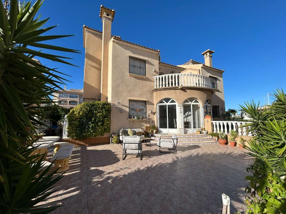 Villa i Orihuela, Alicante - foto 1