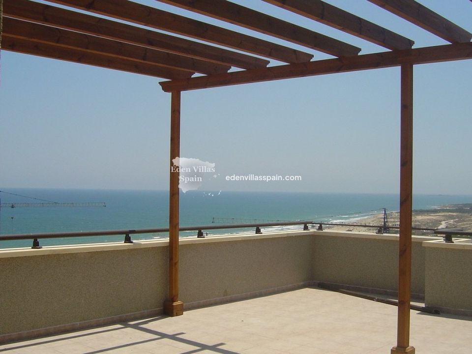 Lejlighed i Los Arenales Del Sol, Alicante - foto 2