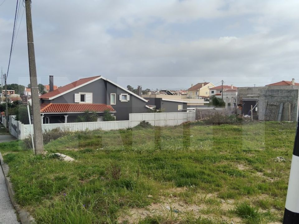 Helårsgrund i Fernao Ferro, Setubal - foto 1