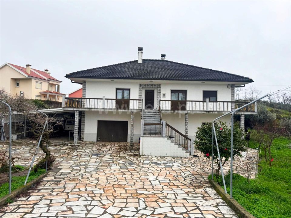 Villa i Castelo Branco, Castelo Branco - foto 1