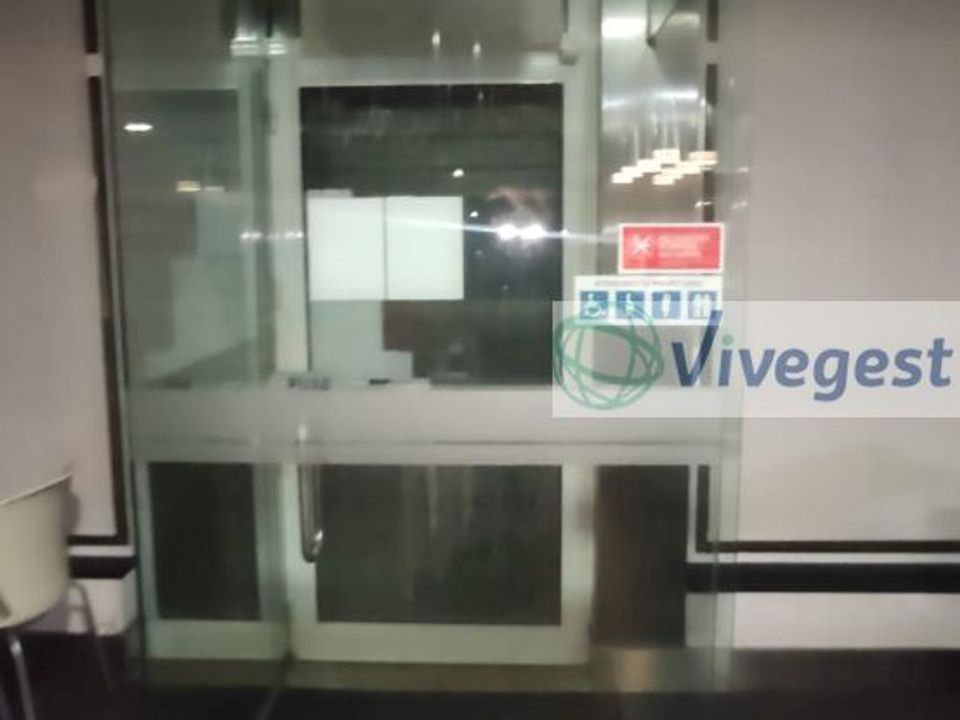 Erhvervsejendom i Valongo, Porto - foto 3