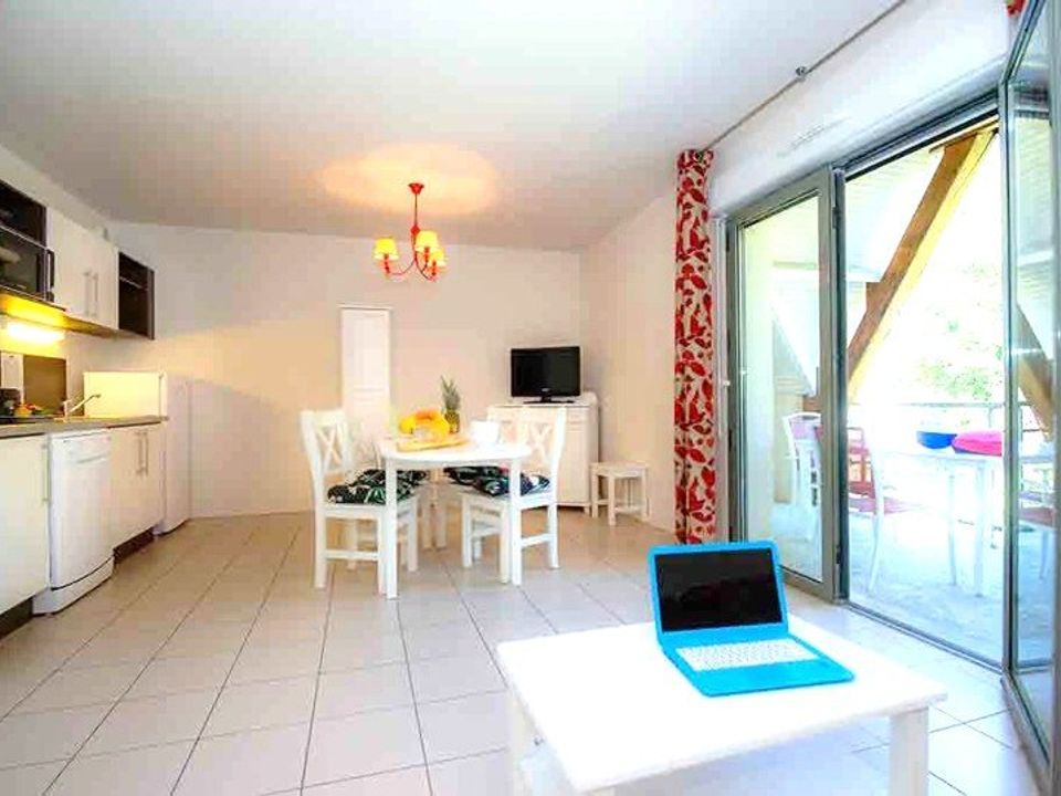 Commercial property in Gonneville-sur-Honfleur, Calvados - photo 4