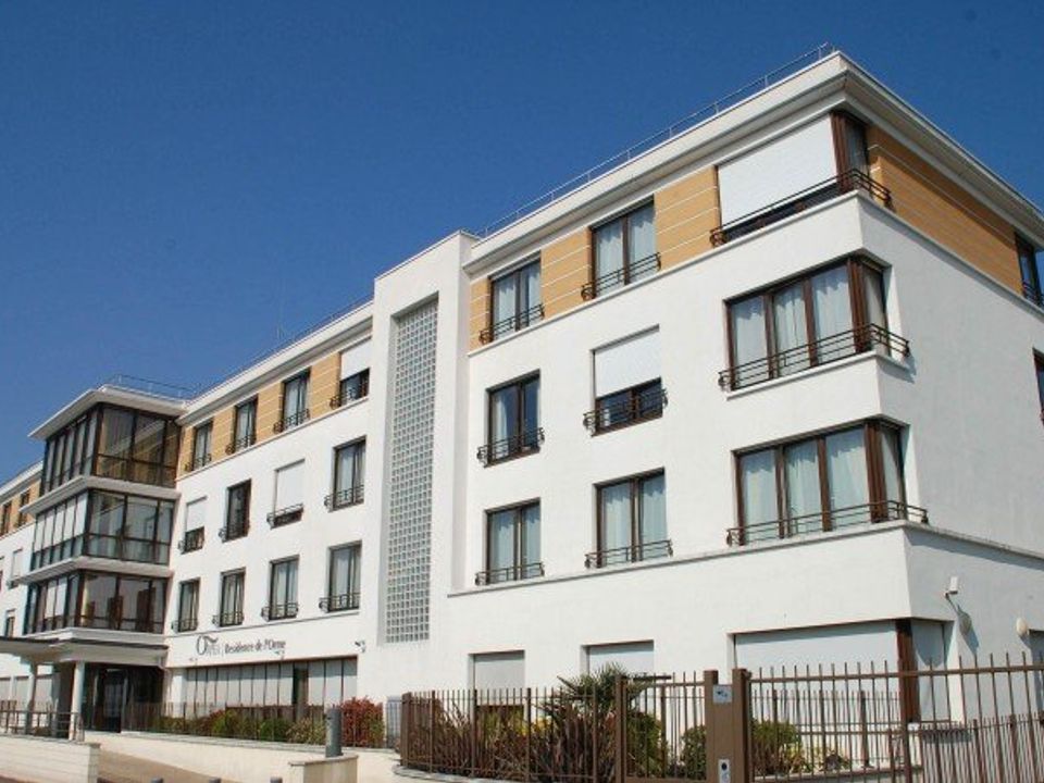 Erhvervsejendom i Saint-Maur-des-Fossés, Val-de-Marne - foto 1